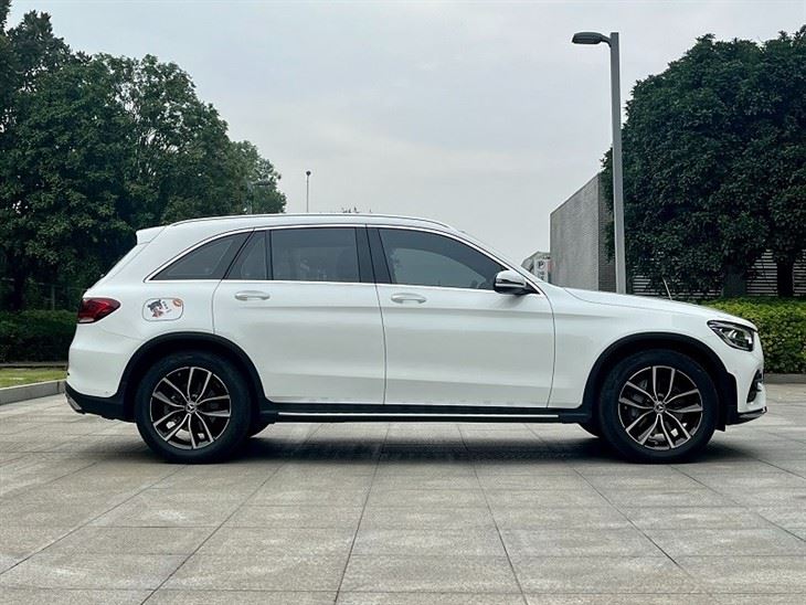 2022 MercedesBenz GLCClass Facelift GLC 300 L 4MATIC Dynamic Edition suppliers